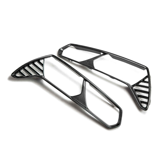 Carbon fiber taillight bezels for 2014-2019 Chevrolet Corvette C7 Stingray/Z06